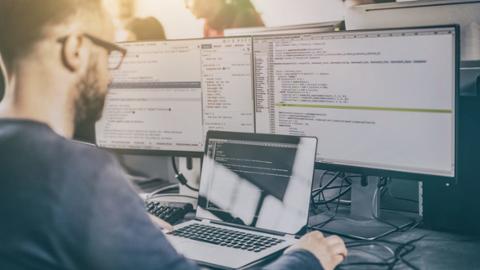 ???list.imageAltText??? Apple, Google, Microsoft, Amazon Engineer Salaries Stay Competitive