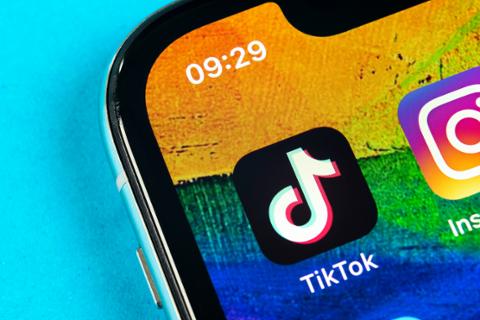 ???list.imageAltText??? Weekend Roundup: TikTok Deal Stopped Dead; CD Project Red Hacked