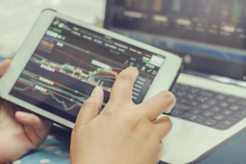 ???list.imageAltText??? Top 10 Industries Hiring Technologists Include Finance, Manufacturing