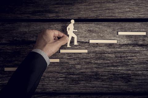 ???list.imageAltText??? Bloomberg ESG and Credit Risk Engineering Head: Coachability is Crucial